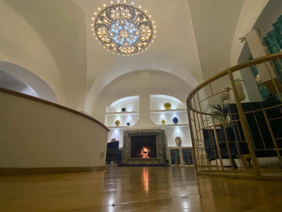 Hostunia Apartment Екстериор снимка